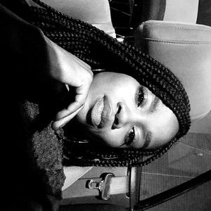 Meet your Posher, Naeemah